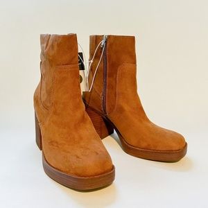 Universal Thread Lilyan Boot | Block Heel + Square Toe Boots size 11 NWT/NWB